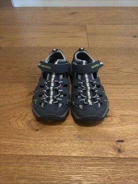 Merrell Kids Navy and Lime Outdoor Sandal-Sneakers
